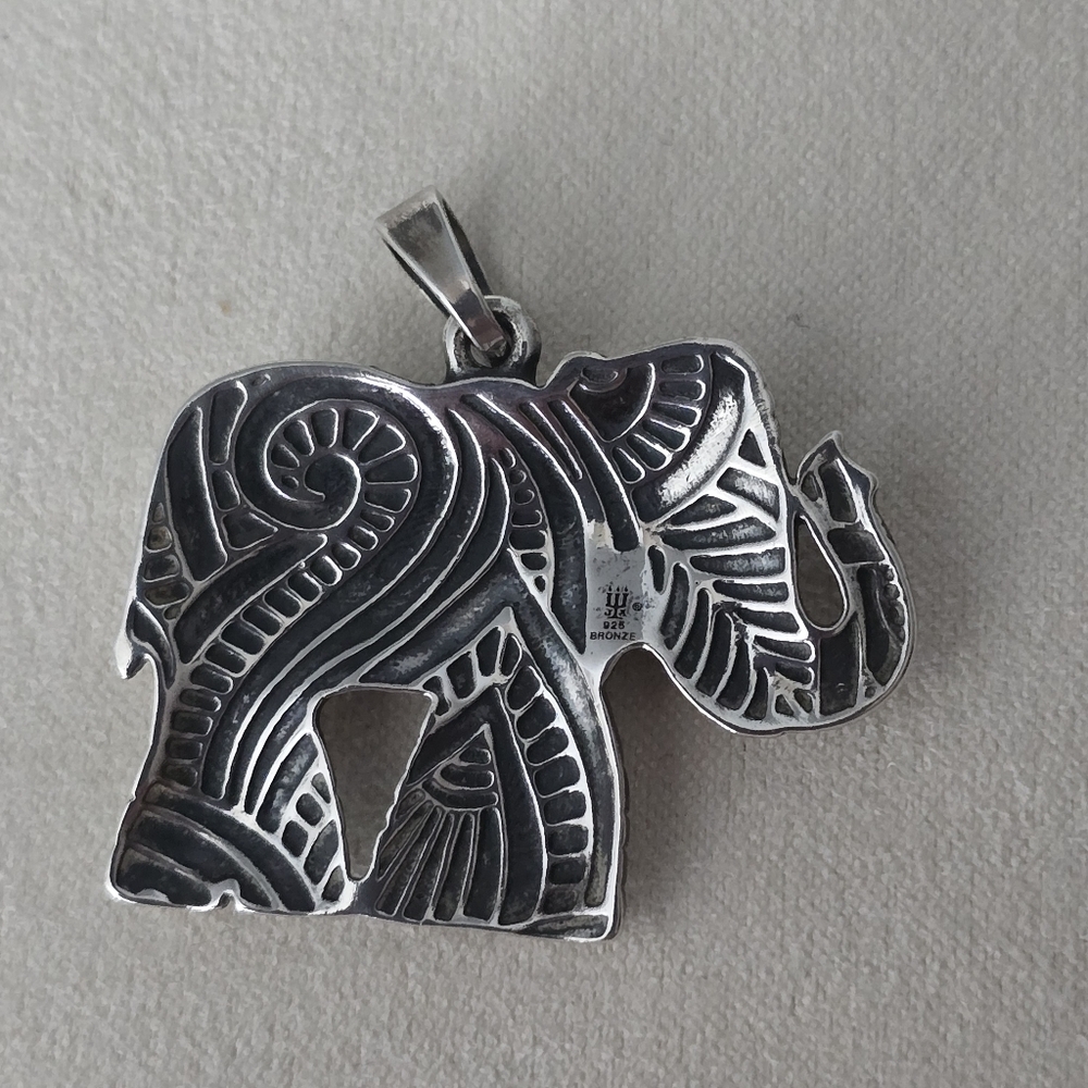 James Avery Retired Elephant Pendant - Picture 2 of 6